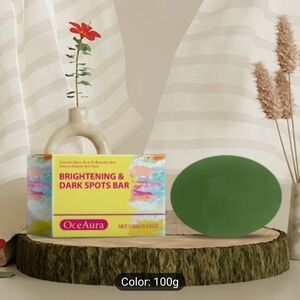 Aura Brightening Bar with Green Soap